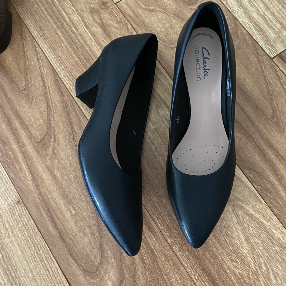 Clark’s women heels - Picture 2 of 2